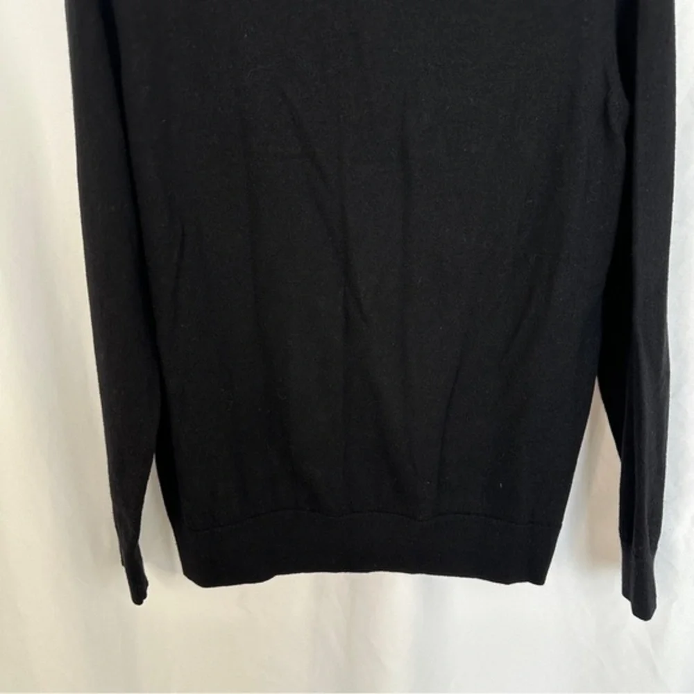 Banana Republic Sweater Mens XL‎ Italian Merino Yarn Baruffa V-neck Black